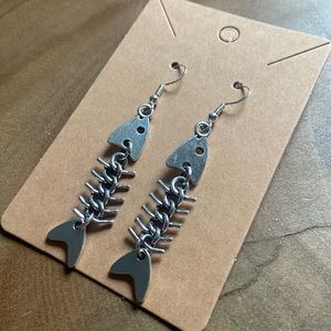 Fish bones earrings